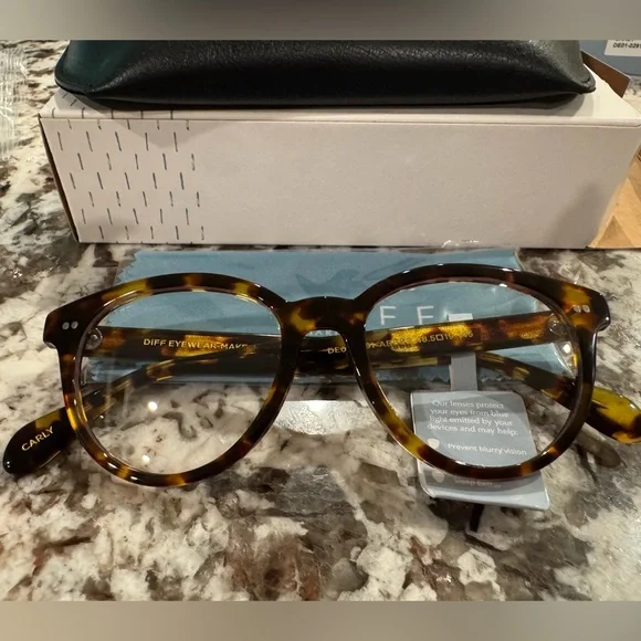 DIFF Blue-Blocking Glasses
